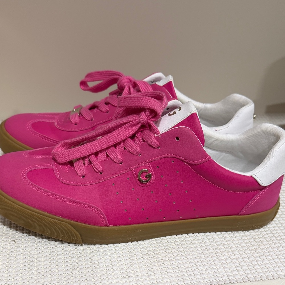 GBG Los Angeles Women's Hot Pink Sneakers